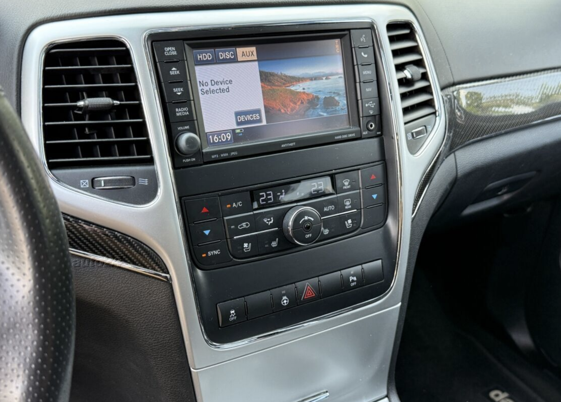 XTRONS XTR1840 XTRONS XTR1840 raadio sobivus autole