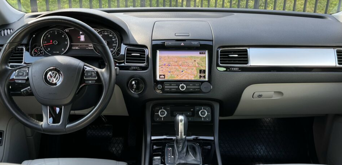 XTRONS XTR9215 XTRONS XTR9215 raadio sobivus autole