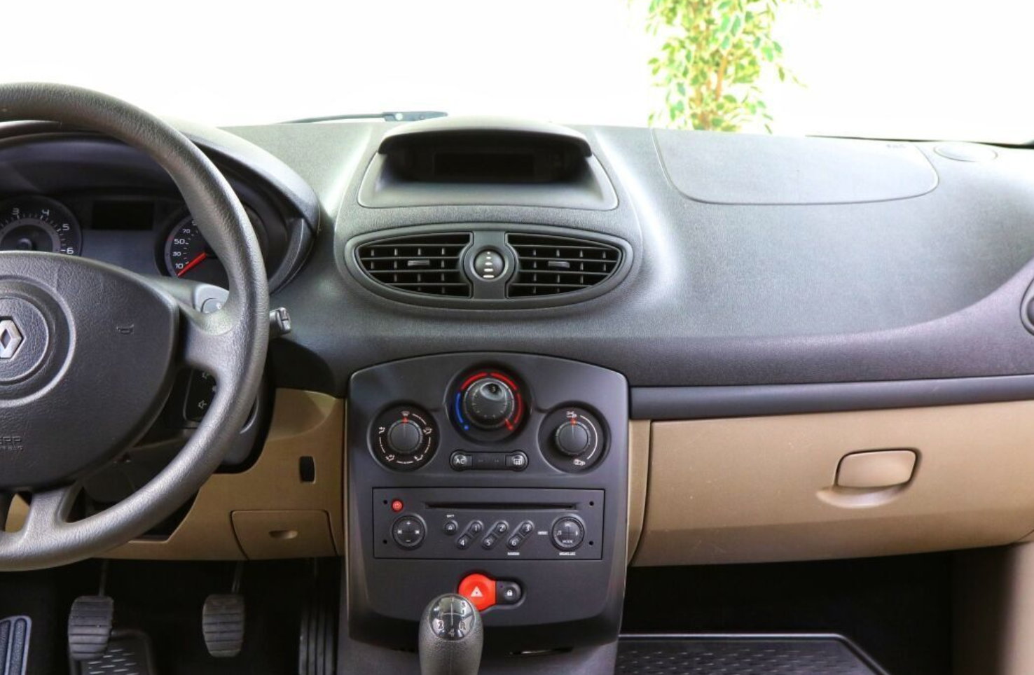 XTRONS XTR9693 XTRONS XTR9693 raadio sobivus autole