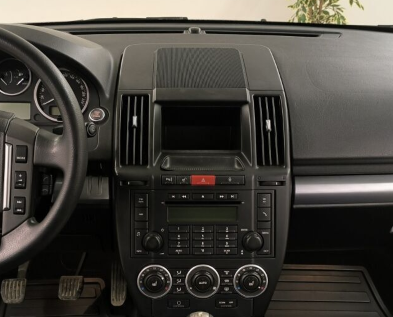 XTRONS XTR9785 XTRONS XTR9785 raadio sobivus autole