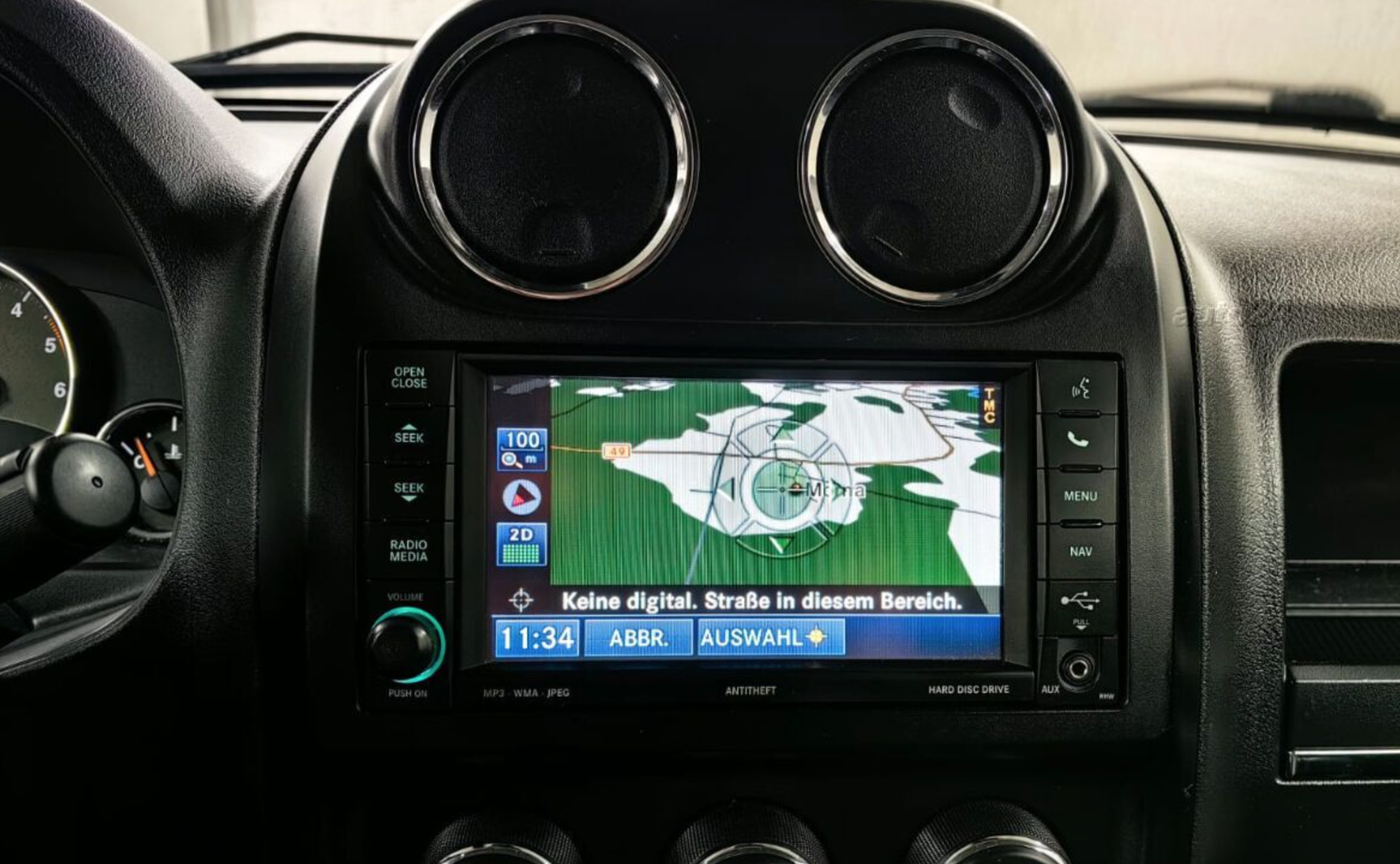 XTRONS XTR9832 XTRONS XTR9832 raadio sobivus autole